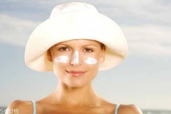 隔離霜是防曬霜嗎 隔離霜和防曬霜一樣嗎 隔離霜是防曬霜嗎 隔離霜和防曬霜一樣嗎