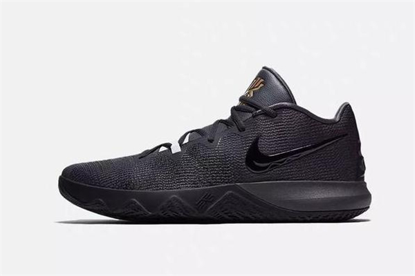 500元左右的實戰(zhàn)籃球鞋推薦 顏值和技術并存