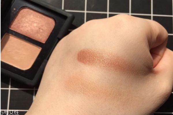 nars雙色眼影哪個(gè)好看 nars雙色眼影試色 nars雙色眼影哪個(gè)好看 nars雙色眼影試色