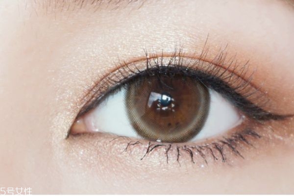 春夏浪漫約會妝教程 春夏清透日常眼妝教程 春夏浪漫約會妝教程 春夏清透日常眼妝教程