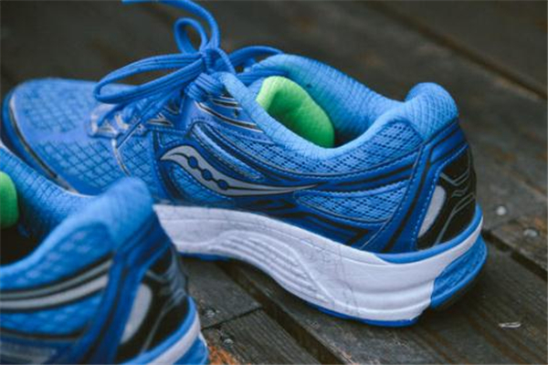 500元左右的跑鞋推薦 性價(jià)比超高