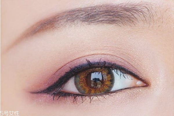 nars雙色眼影有什么顏色 nars雙色眼影畫法 nars雙色眼影有什么顏色 nars雙色眼影畫法