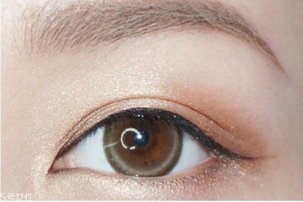 春夏浪漫約會妝教程 春夏清透日常眼妝教程 春夏浪漫約會妝教程 春夏清透日常眼妝教程