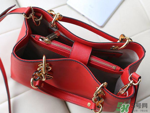 mk包是哪個(gè)國(guó)家的牌子？mk的包包算什么檔次的？