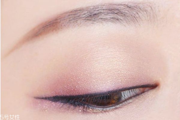 nars雙色眼影有什么顏色 nars雙色眼影畫法 nars雙色眼影有什么顏色 nars雙色眼影畫法