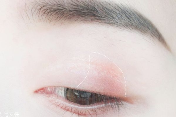 春夏浪漫約會妝教程 春夏清透日常眼妝教程 春夏浪漫約會妝教程 春夏清透日常眼妝教程