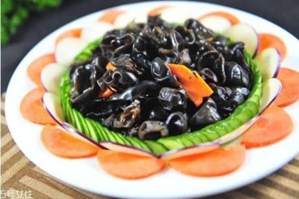 黑木耳的食療功效及其減肥食譜做法 黑木耳的食療功效及其減肥食譜做法