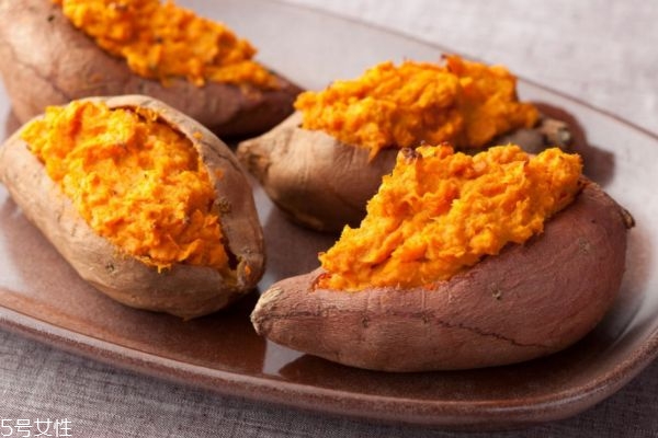 冬季吃紅薯的十大優(yōu)點(diǎn)好處 冬季吃紅薯的十大優(yōu)點(diǎn)好處