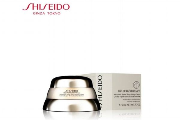 春季補(bǔ)水用什么 春季必備的補(bǔ)水套裝 春季補(bǔ)水用什么 春季必備的補(bǔ)水套裝