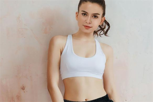 運(yùn)動(dòng)內(nèi)衣能用洗衣機(jī)洗嗎 會導(dǎo)致變形