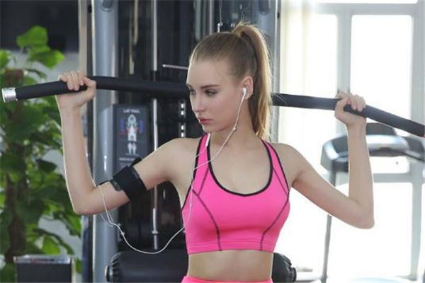 運(yùn)動(dòng)內(nèi)衣緊點(diǎn)好還是松點(diǎn)好 看運(yùn)動(dòng)強(qiáng)度 運(yùn)動(dòng)內(nèi)衣緊點(diǎn)好還是松點(diǎn)好 看運(yùn)動(dòng)強(qiáng)度