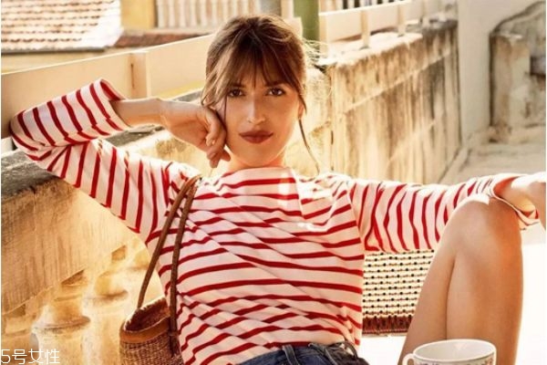 法式劉海怎么卷 法式劉海怎么打理 法式劉海怎么卷 法式劉海怎么打理