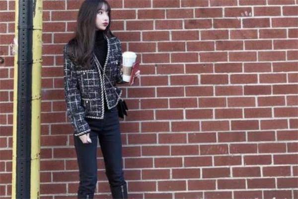 小香風外套適合多大年齡 優(yōu)雅美麗的象征 小香風外套適合多大年齡 優(yōu)雅美麗的象征