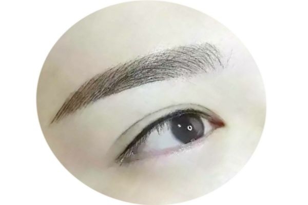 水霧眉跟粉黛眉有什么區(qū)別 霧狀眉化妝教程 水霧眉跟粉黛眉有什么區(qū)別 霧狀眉化妝教程