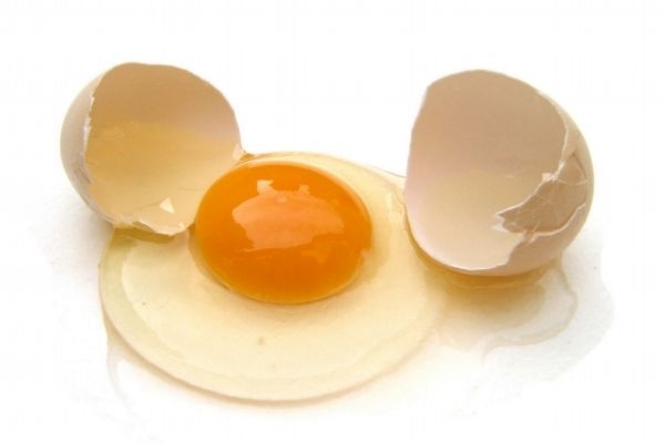 雞蛋護(hù)發(fā)的方法 雞蛋護(hù)發(fā)的方法