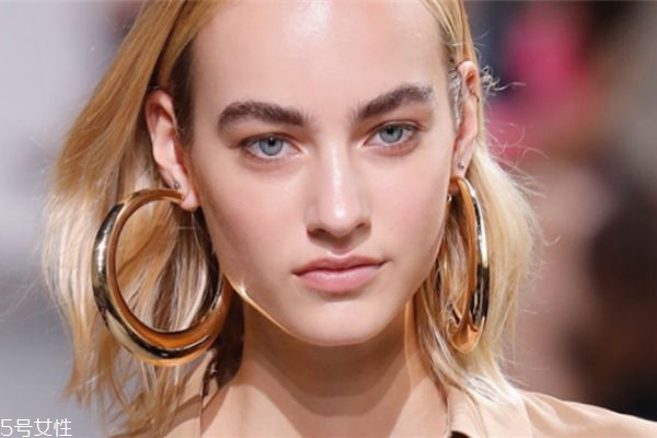 內(nèi)切眼袋多久恢復(fù) 內(nèi)切眼袋術(shù)后注意事項(xiàng) 內(nèi)切眼袋多久恢復(fù) 內(nèi)切眼袋術(shù)后注意事項(xiàng)