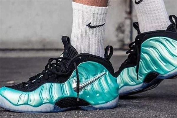 籃球鞋碳板真假鑒定 學(xué)會區(qū)分真假碳板 籃球鞋碳板真假鑒定 學(xué)會區(qū)分真假碳板