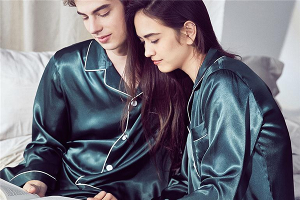 真絲睡衣適合冬天穿嗎 要注意保暖 真絲睡衣適合冬天穿嗎 要注意保暖