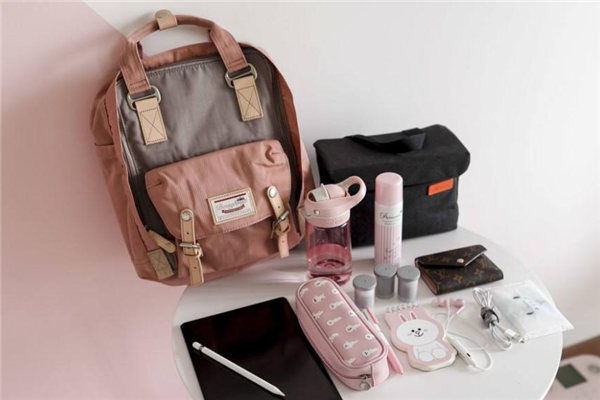 doughnut甜甜圈雙肩包怎么清洗 去污海綿效果好 doughnut甜甜圈雙肩包怎么清洗 去污海綿效果好