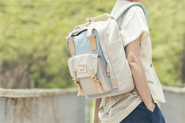 doughnut甜甜圈雙肩包怎么清洗 去污海綿效果好 doughnut甜甜圈雙肩包怎么清洗 去污海綿效果好