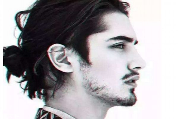 男生長發(fā)發(fā)型有哪些 男生留長發(fā)有幾種發(fā)型 男生長發(fā)發(fā)型有哪些 男生留長發(fā)有幾種發(fā)型