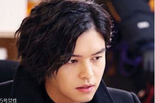 男生37分發(fā)型有哪幾種 男生韓式短發(fā)發(fā)型