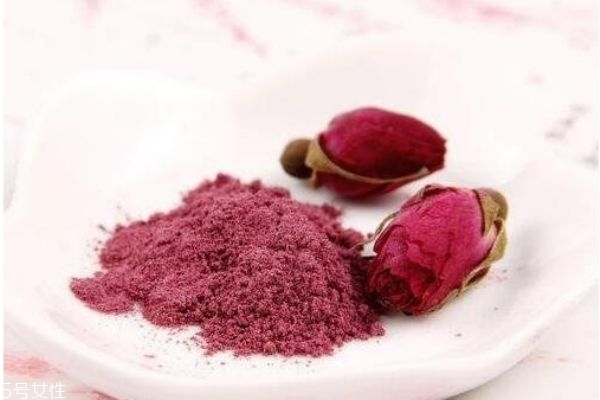 玫瑰花面膜的功效與作用 玫瑰花面膜的制作方法 玫瑰花面膜的功效與作用 玫瑰花面膜的制作方法