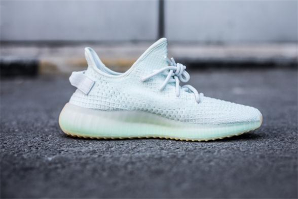 yeezy 350 v2 hyperspace測評 上腳效果驚人 yeezy 350 v2 hyperspace測評 上腳效果驚人