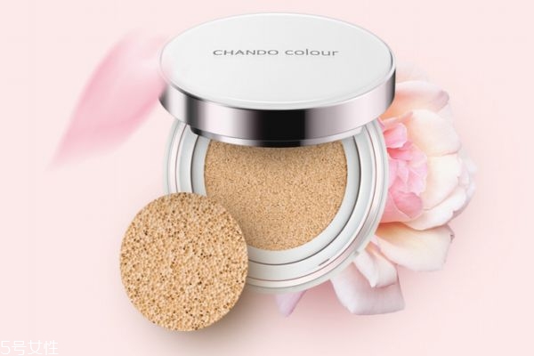 自然堂氣墊bb適合什么年齡 自然堂雪潤晶采裸透氣墊bb霜 自然堂氣墊bb適合什么年齡 自然堂雪潤晶采裸透氣墊bb霜