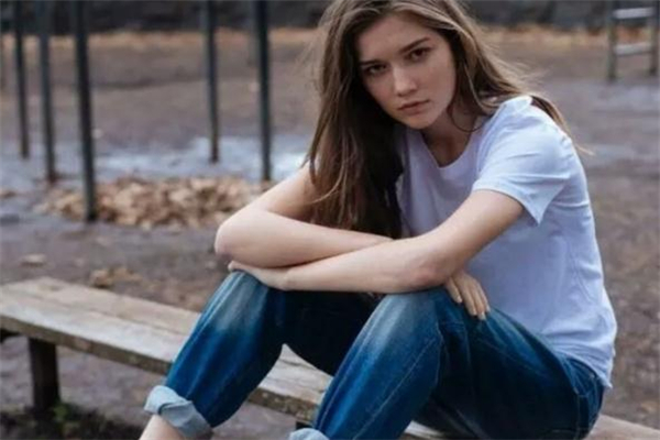 純棉t恤褪色了怎么辦 褪色輕松恢復 純棉t恤褪色了怎么辦 褪色輕松恢復