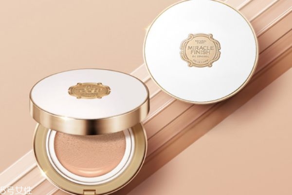 菲詩小鋪的氣墊好用嗎 菲詩小鋪水光保濕氣墊 菲詩小鋪的氣墊好用嗎 菲詩小鋪水光保濕氣墊