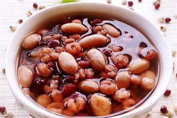 體內(nèi)濕氣重怎么辦?中醫(yī)教你好療法 體內(nèi)濕氣重怎么辦?中醫(yī)教你好療法