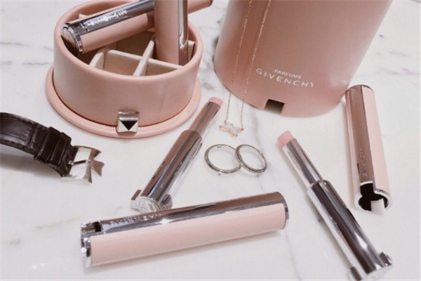 紀梵希小粉唇多少錢 紀梵希2019春季限定口紅