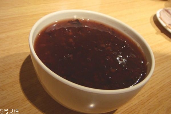 吃黑米粥會長胖嗎 黑米粥的搭配 吃黑米粥會長胖嗎 黑米粥的搭配