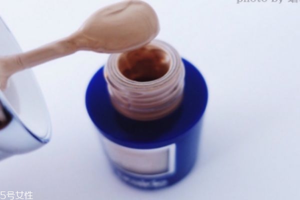 萊珀妮粉底液色號(hào)推薦 貴婦級(jí)粉底液 萊珀妮粉底液色號(hào)推薦 貴婦級(jí)粉底液