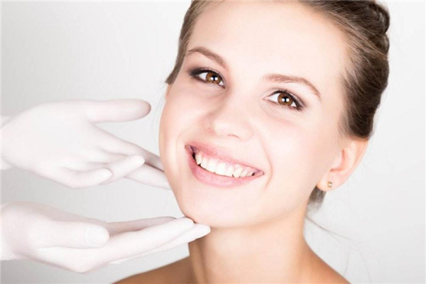 無齡肌膚的秘密: 解開皮膚老化的密碼 無齡肌膚的秘密: 解開皮膚老化的密碼