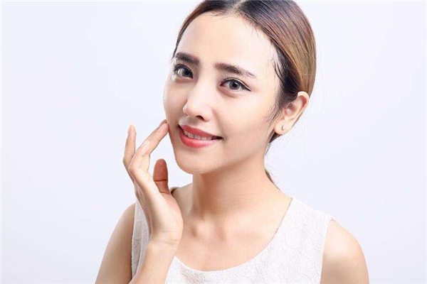 無齡肌膚的秘密: 解開皮膚老化的密碼 無齡肌膚的秘密: 解開皮膚老化的密碼