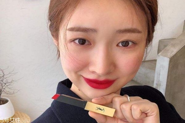 小金條口紅是什么牌子 圣羅蘭新品小金條口紅 小金條口紅是什么牌子 圣羅蘭新品小金條口紅