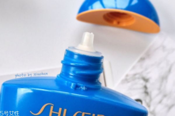 資生堂藍(lán)胖子要卸妝嗎 可以用洗面奶洗凈