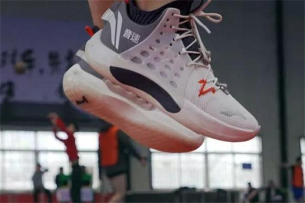 李寧音速7測評 音速7代實戰(zhàn)測評報告 李寧音速7測評 音速7代實戰(zhàn)測評報告