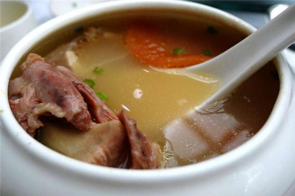 西式牛尾湯的做法 營養(yǎng)豐富味道好 西式牛尾湯的做法 營養(yǎng)豐富味道好