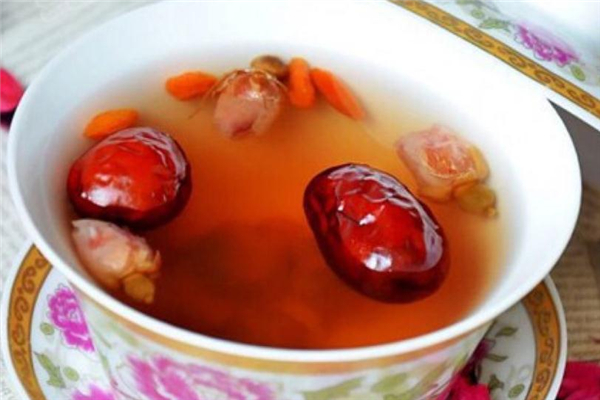 紅棗枸杞茶喝了會上火嗎 量要合適 紅棗枸杞茶喝了會上火嗎 量要合適