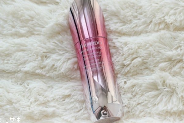 資生堂新透白要避光嗎 白天也可以使用的美白精華 資生堂新透白要避光嗎 白天也可以使用的美白精華