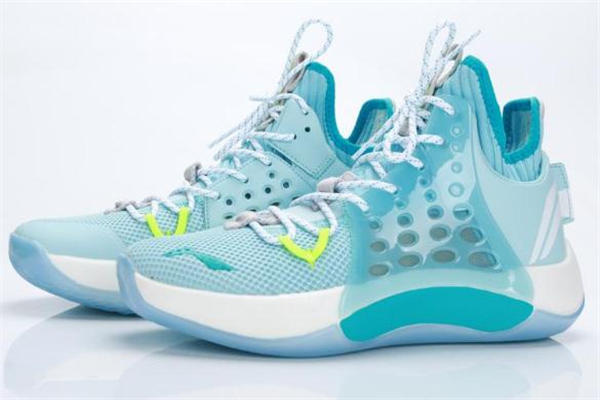 李寧音速7和全城7哪個(gè)好 音速7和全城7對比測評