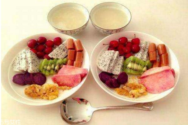 女人經(jīng)期吃什么好 女性經(jīng)期吃什么最好 女人經(jīng)期吃什么好 女性經(jīng)期吃什么最好