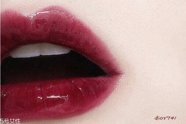 素顏也顯白的口紅有哪些 無敵百搭蜜桃色口紅推薦 素顏也顯白的口紅有哪些 無敵百搭蜜桃色口紅推薦