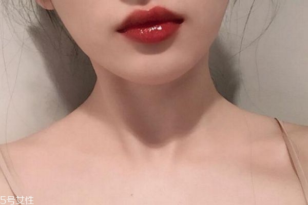 素顏也顯白的口紅有哪些 無敵百搭蜜桃色口紅推薦 素顏也顯白的口紅有哪些 無敵百搭蜜桃色口紅推薦