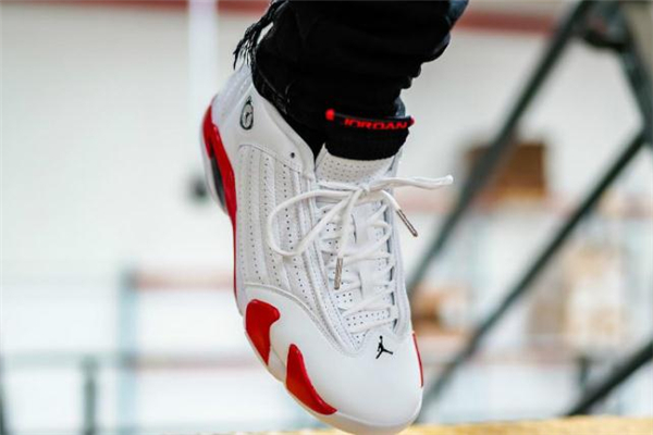 aj14白紅復(fù)刻2019價(jià)格 本周末開(kāi)搶 aj14白紅復(fù)刻2019價(jià)格 本周末開(kāi)搶