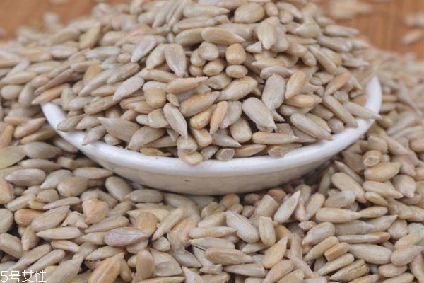 瓜子仁是什么 瓜子仁是怎么剝出來的 瓜子仁是什么 瓜子仁是怎么剝出來的