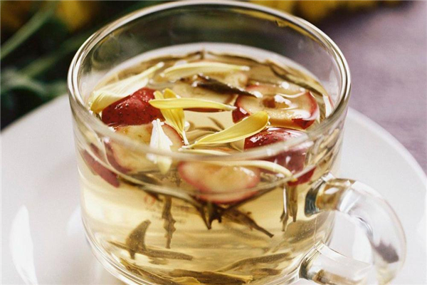 山楂片和什么泡水好 山楂片泡水配方 山楂片和什么泡水好 山楂片泡水配方